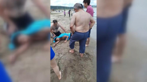 Bursa’da denize girme yasağına rağmen denize giren genç boğulma tehlikesi geçirdi