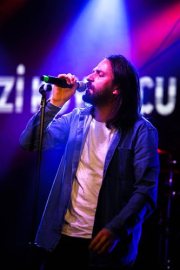 AKP'li belediye Niyazi Koyuncu'nun konserini engelledi!