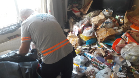 Bursa'da boşaltılmak istenen evde 1 yıldır kilitli tutulan 9 yaşında bir çocuk bulundu