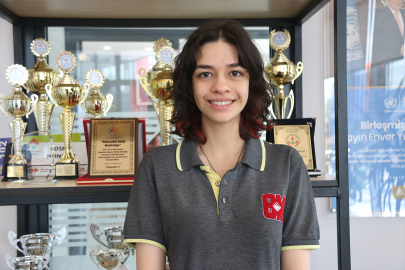 Diyarbakırlı Karen Harvard ve Stanford dahil 9 üniversiteden kabul aldı