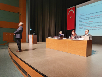 Bursa Barosu avukatlara seçim hukuku ve sandık eğitimi verdi