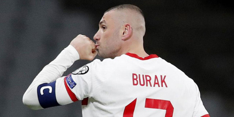Bir dönem bitti: Burak Yılmaz futbolu bıraktı