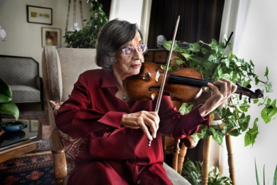 Keman virtüözü Suna Kan yaşamını yitirdi