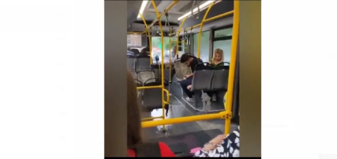 Bursa'da belediye otobüsünü su bastı