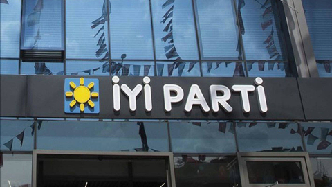 İYİ Parti’de sular durulmuyor: 4 ilçe başkanı görevden alındı