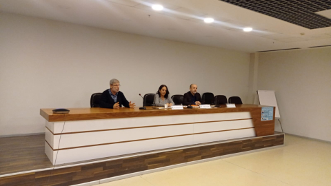 Bursa Tabip Odası, 'Şiddet ve tükenmişlik sarmalında hekim intiharları' adlı paneli düzenledi