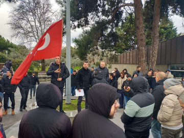 Bursa'da metal işçilerinin eylemi devam ediyor: Elleriniz vergide adalet için kalksın