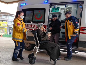 Bursa'da hayvanlar için kullanılan kremi süren yaşlı çift hastanelik oldu