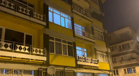 Bursa’da 3. kattaki evin penceresinden düşen çocuk hayatını kaybetti