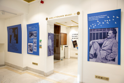 Bursa'da şarkılarla, şiirlerle Nâzım Hikmet 