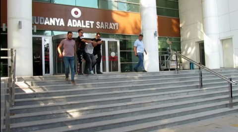 Bursa'da hesaba itiraz eden müşteri büfe sahibini bıçakla öldürdü