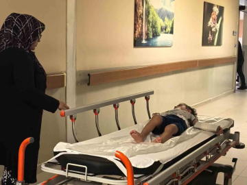 Bursa'da pencereden düşen 5 yaşındaki çocuk ağır yaralandı