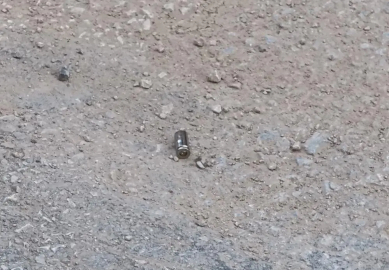 Bursa'da eski nişanlısının önünü kesip ateş etti 