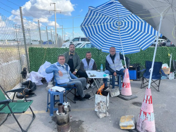 Bursa Eker Süt işçilerinin direnişi sürüyor: Sendikalı olma kölece çalış deniyor