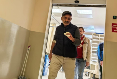 Bursa'da spiralle ahşap kesen adamın 3 parmağı koptu