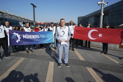 TEK-SEN Bursa'da eylem yaptı: Meslek kanunu yürürlüğe girsin