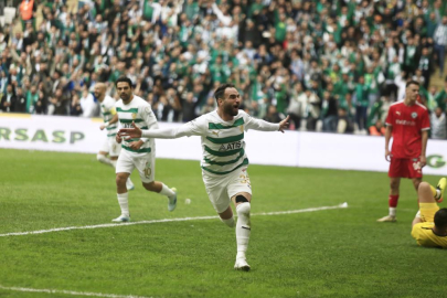 Bursaspor deplasmanada zirvedeki yerini korudu