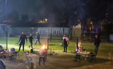 Bursa'da seyyar balıkçılardan zabıtaya sandalyeli saldırı