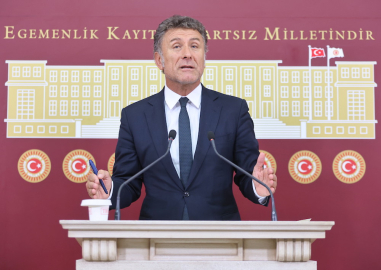 Sarıbal: “İktidar çiftçiyi tüccarın eline bırakmamalı”