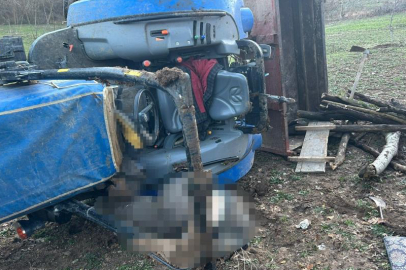 Bursa'da devrilen traktörün altında kalan sürücü hayatını kaybetti