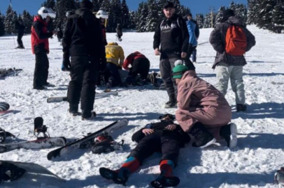 Uludağ'da acemi kayakçılar birbirine girdi: 3 yaralı
