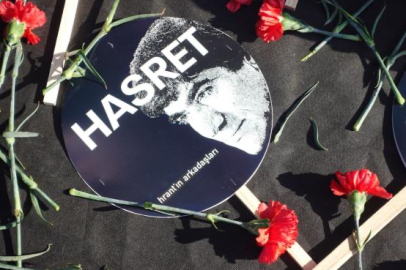 Hrant Dink vurulduğu Sebat Apartmanı önünde anıldı