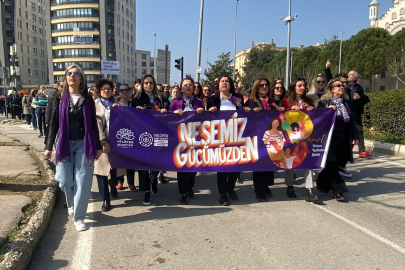 Nilüfer’de kadınlar 8 Mart'ta sokağa çıktı: 'Haklarımızdan asla taviz vermeyeceğiz