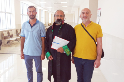 Gemlik'te AKP ilçe binasına dökülen kola davasında beraat kararı verildi