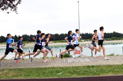 Osmangazi'de genç sporcuların duatlon heyecanı