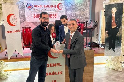 Genel Sağlık İş'ten gazetemize dayanışma plaket