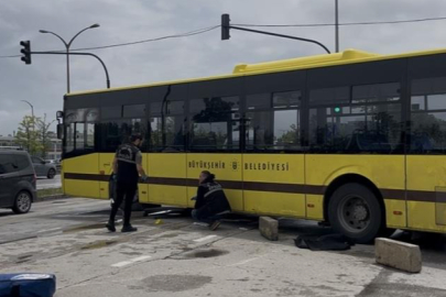 Bursa'da dönüş yapan otobüsün altına giren motosikletli genç hayatını kaybetti