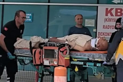 Bursa'da motosiklet ile bisiklet çarpıştı; 1'i ağır 3 kişi ağır yaralandı