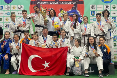 Osmangazili judoculardan tarihi başarı