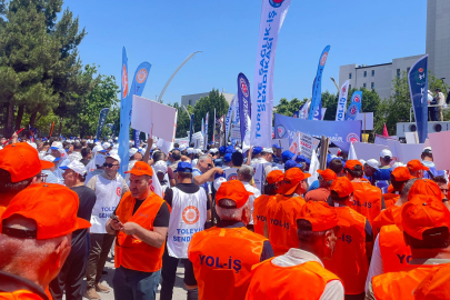 Türk-İş Maliye Bakanlığı önüne yürüdü