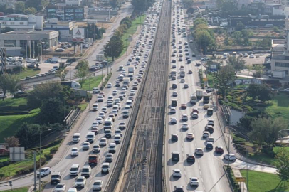 Okullar açıldı, Bursa trafiğinde yoğunluk yaşandı