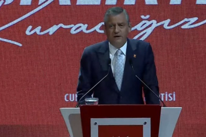 Özgür Özel'den Erdoğan'a: Ders kitaplarına darbeci olarak geçeceksin