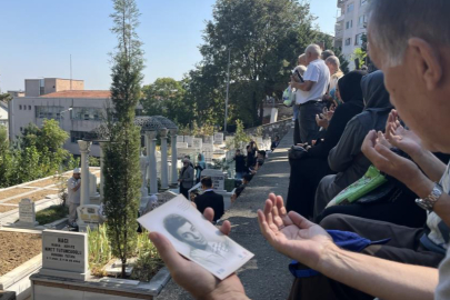 'Sanat Güneşi' vefatının 29'uncu yılında Bursa'da mezarı başında anıldı