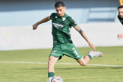 Bursaspor deplasmanda 2-1 kazandı