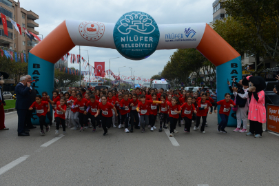 Nilüfer’de binden fazla öğrenci Cumhuriyet için koştu