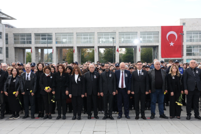 Nilüfer, Ata’sını Cumhuriyet Meydanı’nda andı