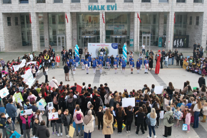 Nilüferli çocuklardan “gelecek” için anlamlı yürüyüş
