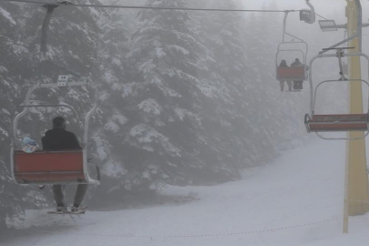 Uludağ'ın zirvesi sisle kaplandı