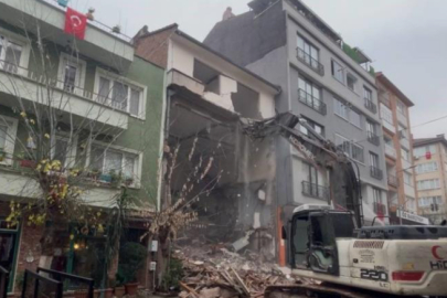Bursa'da ilginç bir yıkım