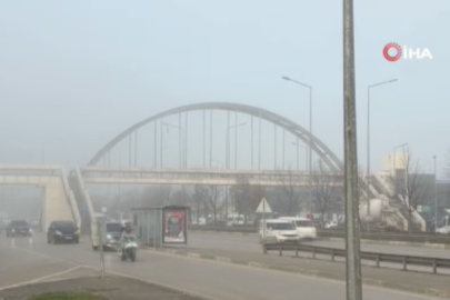 Bursa-Balıkesir yolunda yoğun sis etkili oldu