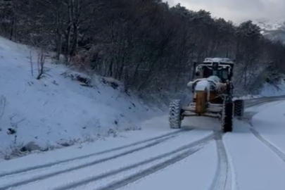 Karla kaplı yollar Bursa Büyükşehir’le açılıyor