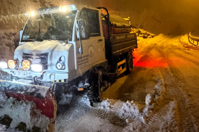 Osmangazi’de kar mesaisi aralıksız sürüyor