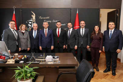 Nilüfer’in yatırımlarına CHP Genel Başkanı Özel’den temel atma sözü