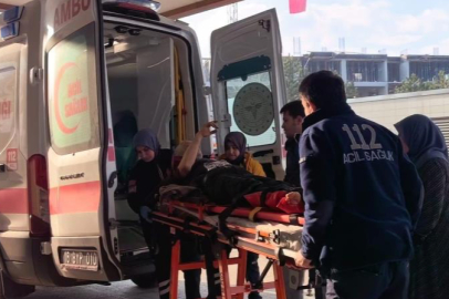 Bursa'da inşaat demirlerinin altında kalan işçi yaralandı