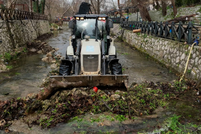Büyükşehir'den Misi'de dere ve çevre temizliği