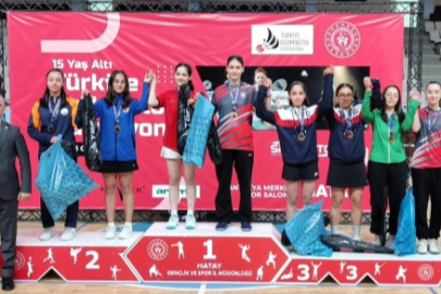 Osmangazili Badmintoncular Türkiye Şampiyonası’nda parladı